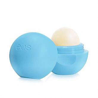 EOS Lip Balm - אי או אס שפתון לחות בטעם אוכמניות - בבית EOS