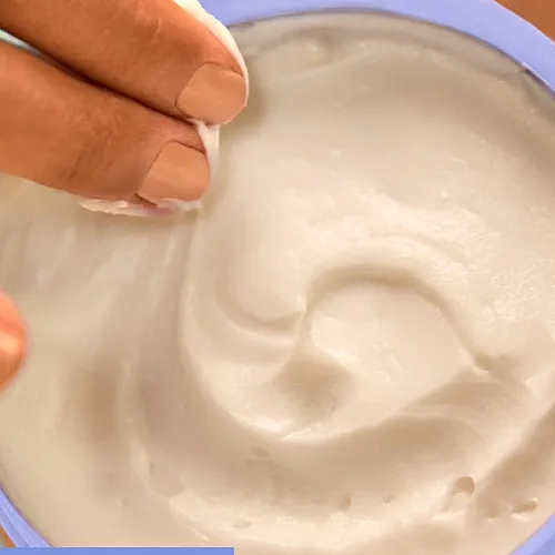 פאלמרס קרם גוף מוקצף עם חמאת קקאו ללחות עמוקה והזנה בניחוח וניל טהיטי 250 גרם - Palmer's