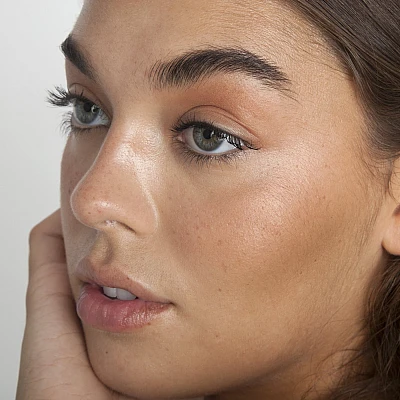 THE BALM סומק ברונזר גוון חום בינוני TAKE HOME THE BRONZE - THOMAS