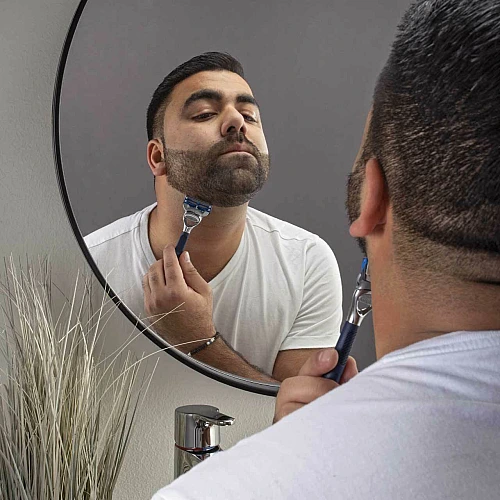 קינג קמפ ג'ילט מכשיר לגילוח ופיסול זקן - מבית King C Gillette