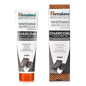 בוטניק משחת שיניים פחם + שמן קצח אורגנית מלבינה 150 גרם - מבית Himalaya