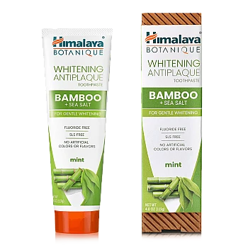 משחת שיניים בוטניק מלבינה למניעת פלאק במבוק ומלח ים טעם מנטה 113 גרם - מבית Himalaya