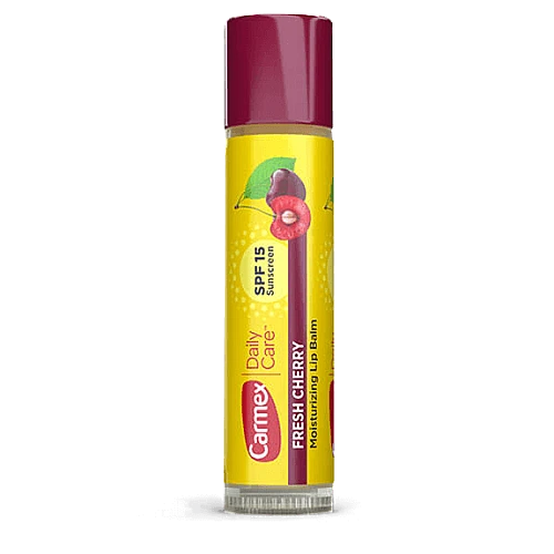 קרמקס שפתון לחות יומי לשפתיים עם הגנה SPF 15 בטעם דובדבן 4.25 גרם - Carmex